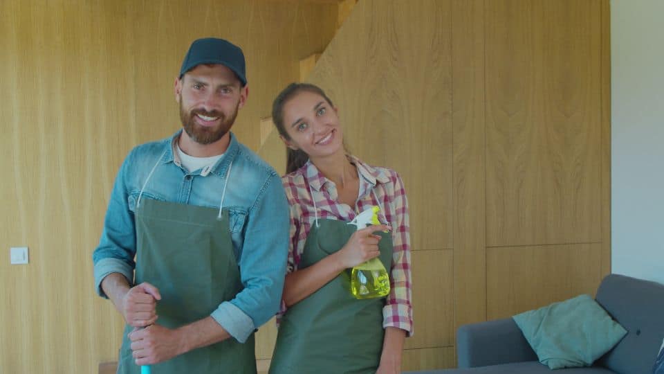 נאור גולדברג הראשון בניקיון